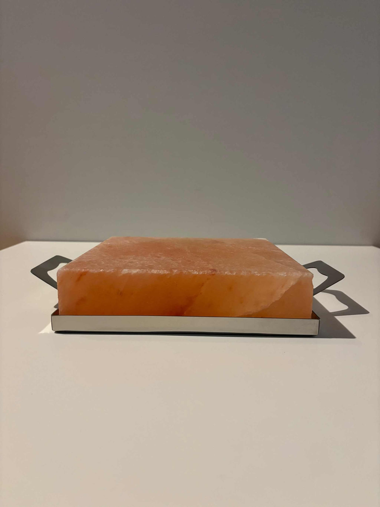 Himalaya zoutsteen kook- en serveerplaat vierkant met rvs frame voor grillen en bakken