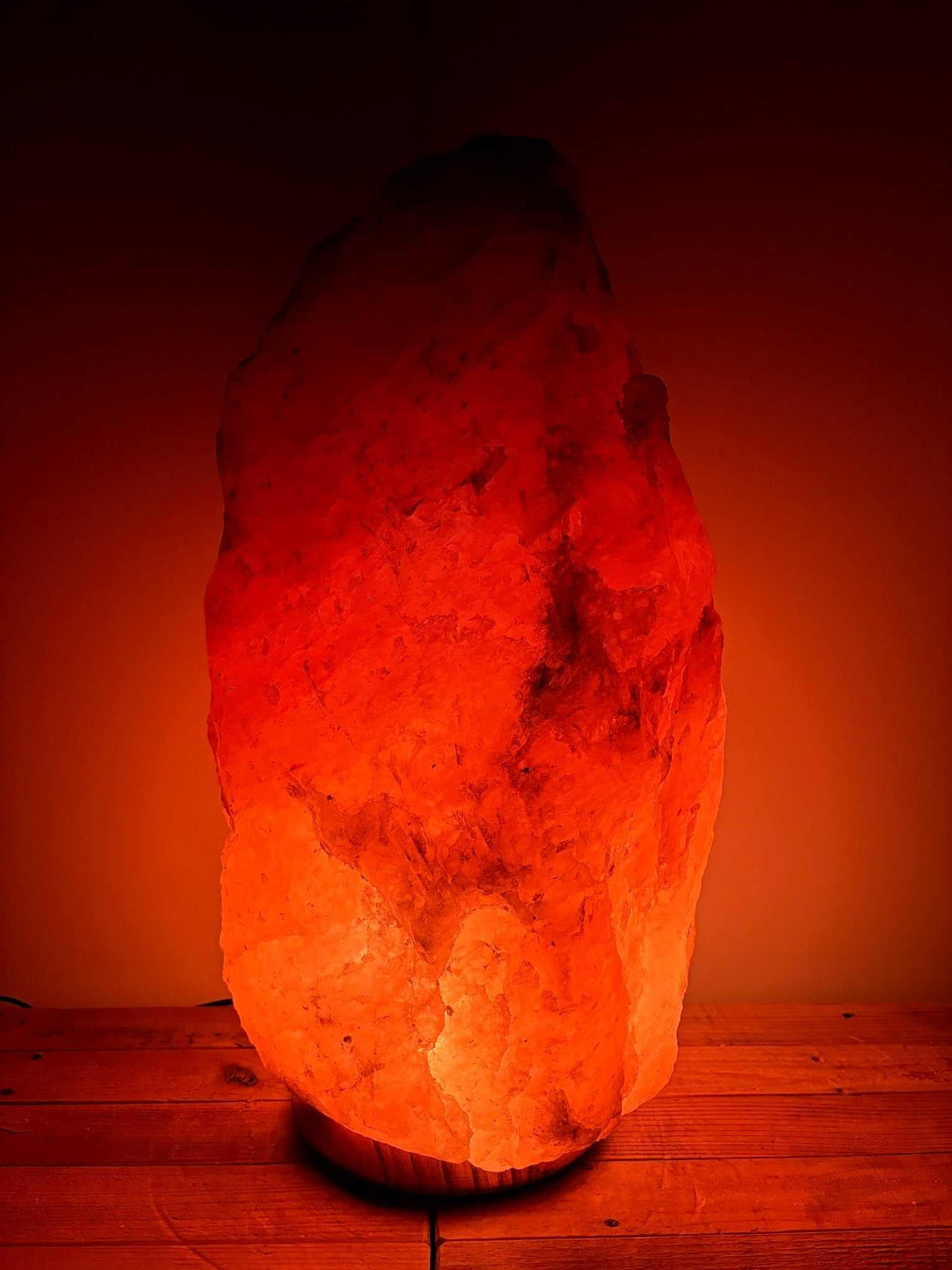 Himalaya zoutlamp roze 40–45 kg op houten voet met kabel en reservelampje