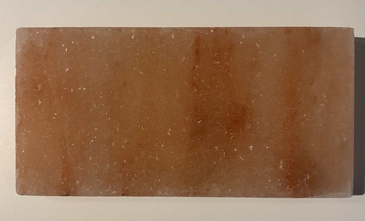 Rechthoekige Himalaya zoutsteen tegel 20x10x2,5 cm met natuurlijke kleurvariatie en ambachtelijke uitstraling
